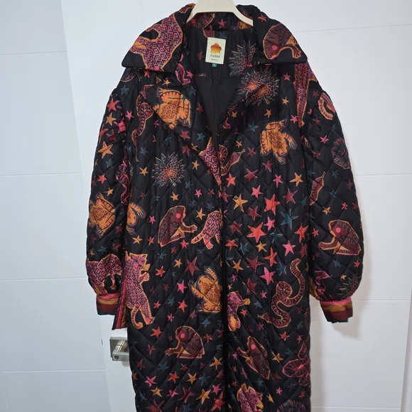 Farm Rio Quilted Star & Animal Print Coat - Black with Pink & Orange - Picture 1 of 7